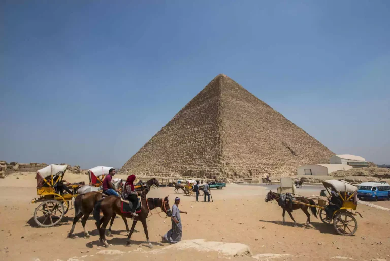 Pyramids Tour from Hurghada