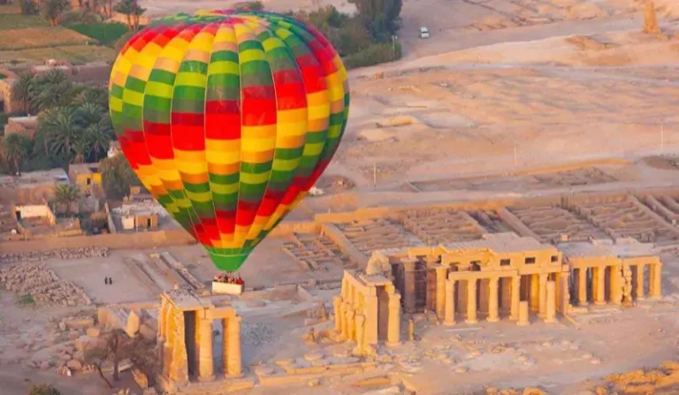 Hot Air Balloon Ride in Luxor