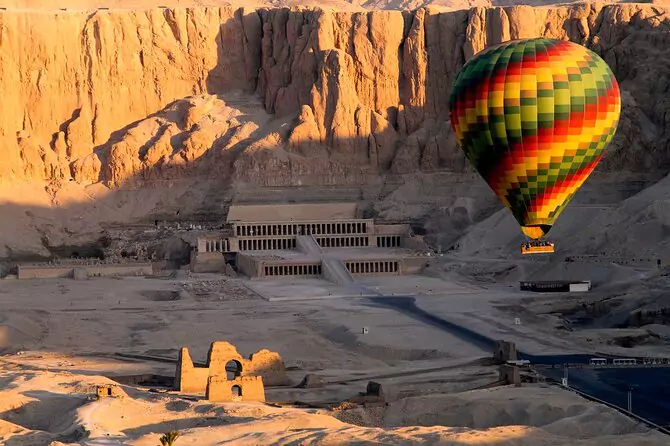 Hot Air Balloon Ride in Luxor