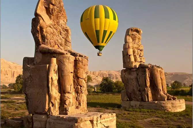 Hot Air Balloon Ride in Luxor