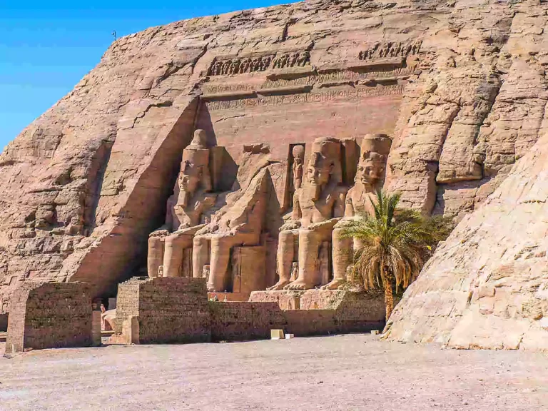 Abu Simbel Tour from Aswan by bus
