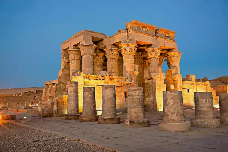 4-Day Nile Cruise Aswan trip to Luxor