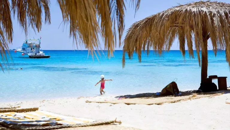 Snorkeling Trip to Mahmya Island from Makadi Bay