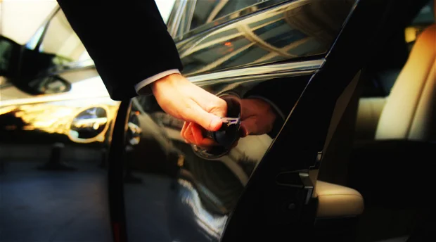 Private transfer from Soma Bay to Hurghada airport