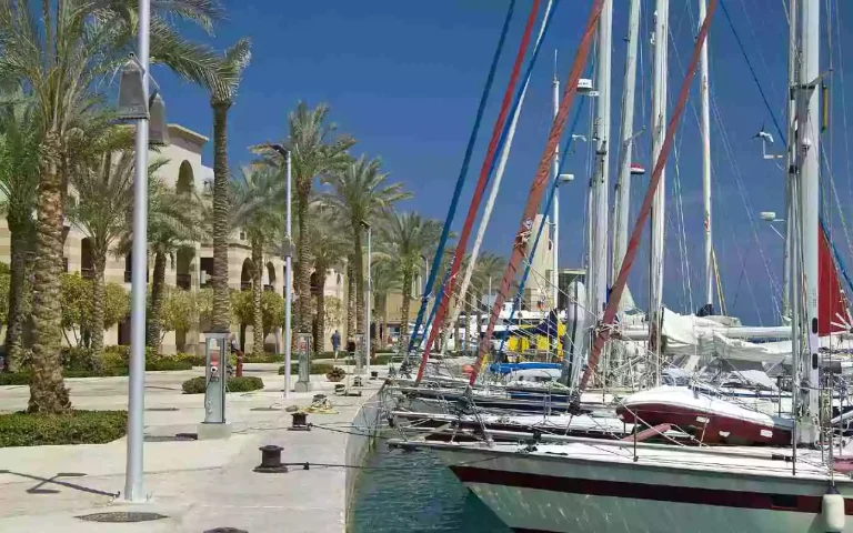 Private Transfer from Port Ghalib to Hurghada Airport