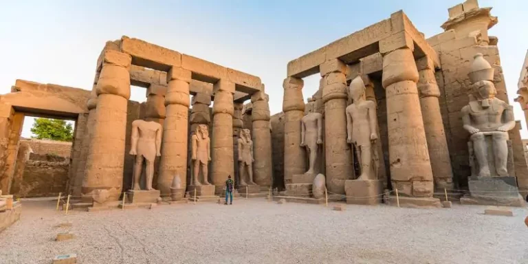 2 Days Dendera Temple and Luxor Attractions from Hurghada