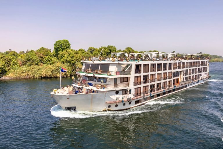 5 Days Luxury on the Elite Nile Cruise from Luxor to Aswan