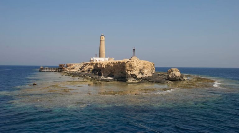 Liveaboard Itineraries: Brothers, Safaga, Elphinstone